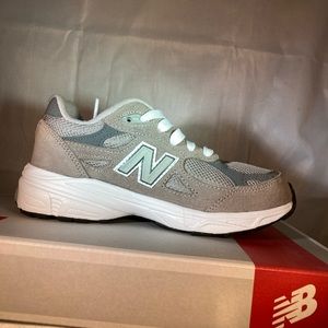 New Balance 990 (Size US 1 1/2)
